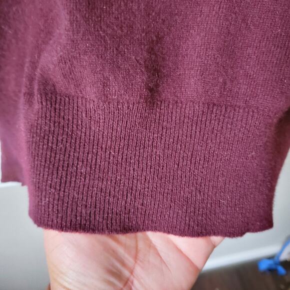 Autumn Cashmere Maroon Cut Out V Neck Sweater XS Cozy Minimalist Modern Scandi - Picture 8 of 15